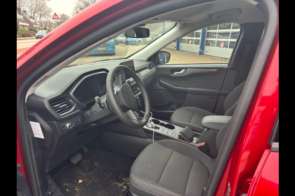 Ford Kuga 2.5 PHEV Titanium 225pk Afneembare Trekhaak | Winterpack | Achteruitrijcamera | Apple Carplay, Android auto | Metaal lak