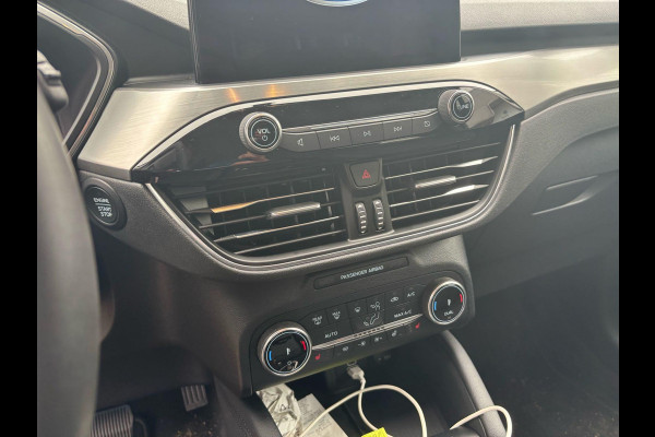 Ford Kuga 2.5 PHEV Titanium 225pk Afneembare Trekhaak | Winterpack | Achteruitrijcamera | Apple Carplay, Android auto | Metaal lak