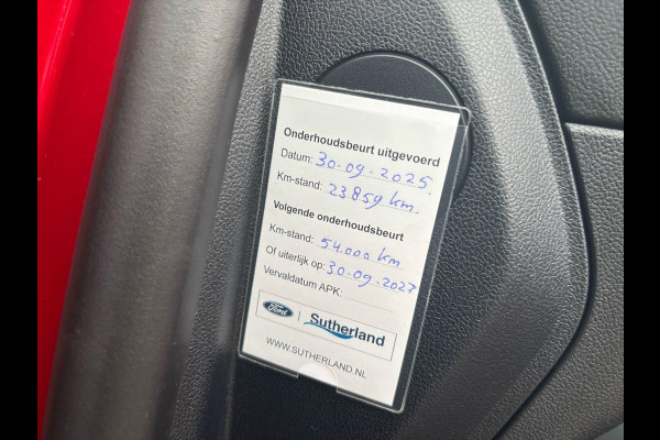 Ford Kuga 2.5 PHEV Titanium 225pk Afneembare Trekhaak | Winterpack | Achteruitrijcamera | Apple Carplay, Android auto | Metaal lak