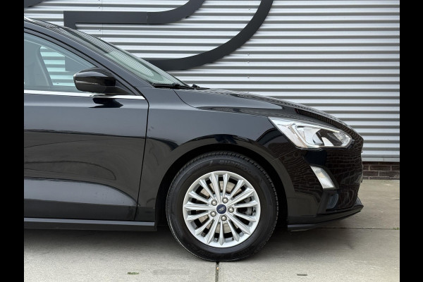 Ford FOCUS Wagon 1.0 EcoBoost Titanium Business Navi|Cruise|Trekhaak|Stoel+Stuur verw|Carplay|B&O|PDC V+A|N.A.P|Apk tot 11-2026