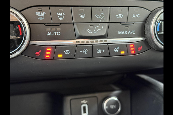 Ford FOCUS Wagon 1.0 EcoBoost Titanium Business Navi|Cruise|Trekhaak|Stoel+Stuur verw|Carplay|B&O|PDC V+A|N.A.P|Apk tot 11-2026