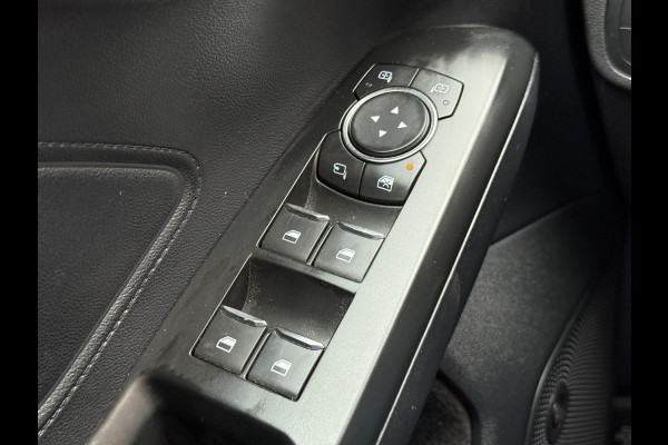 Ford FOCUS Wagon 1.0 EcoBoost Titanium Business Navi|Cruise|Trekhaak|Stoel+Stuur verw|Carplay|B&O|PDC V+A|N.A.P|Apk tot 11-2026