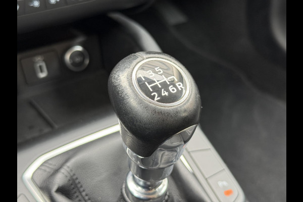 Ford FOCUS Wagon 1.0 EcoBoost Titanium Business Navi|Cruise|Trekhaak|Stoel+Stuur verw|Carplay|B&O|PDC V+A|N.A.P|Apk tot 11-2026