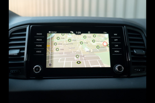 Škoda Karoq 1.5 TSI ACT Sportline Business | Elk. A-klep | 19'' | Camera | Prijs Rijklaar!!