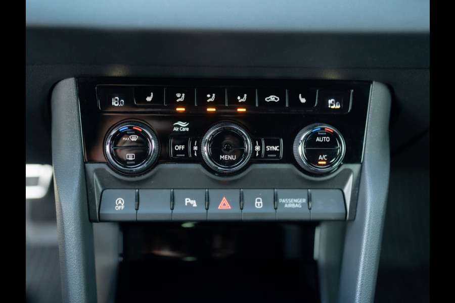 Škoda Karoq 1.5 TSI ACT Sportline Business | Elk. A-klep | 19'' | Camera | Prijs Rijklaar!!