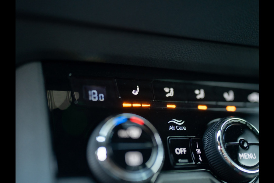 Škoda Karoq 1.5 TSI ACT Sportline Business | Elk. A-klep | 19'' | Camera | Prijs Rijklaar!!