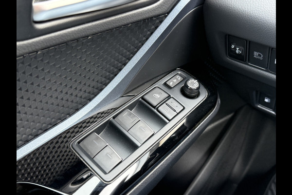 Toyota C-HR 2.0 Hybrid Team D | ACC | Camera | Keyless | Dodehoek | 18 inch