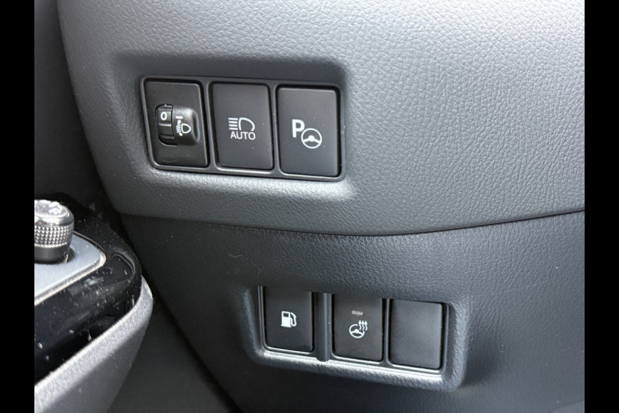 Toyota C-HR 2.0 Hybrid Team D | ACC | Camera | Keyless | Dodehoek | 18 inch