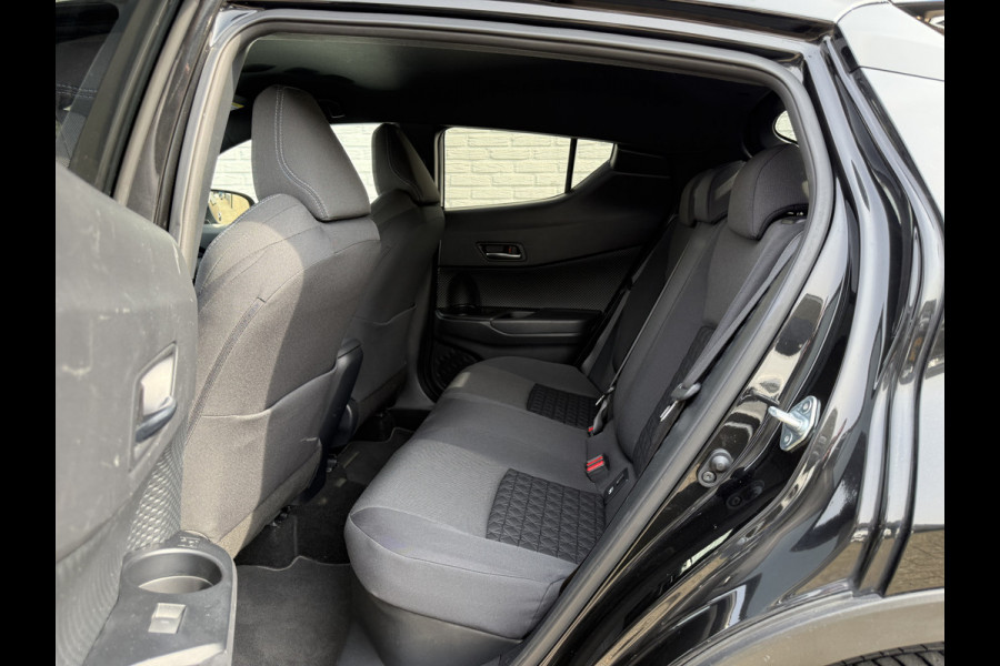 Toyota C-HR 2.0 Hybrid Team D | ACC | Camera | Keyless | Dodehoek | 18 inch