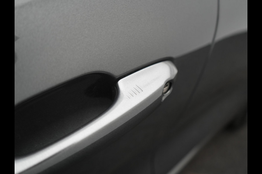 Ford Kuga 2.5 ST-Line PHEV 225pk | Camera | Bang & Olufsen Soundsystem | Alcantara Sportstoelen & Stuur Verwarmd | Keyless | Navigatie | Virtual | DAB | 18"L.M | Plug In Hybrid |