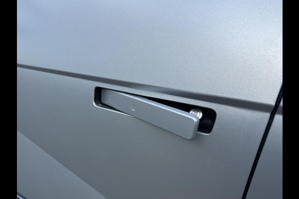 Hyundai IONIQ 5 Lounge 77kWh SOH 100%| NIEUWE AUTO 45KM!!| VAN €60.000,- NU VOOR SLECHTS €45.877,- Uw LENTEVOORDEEL €14.123,-| ELEK. STOELEN MET MEMORY| WARMTEPOMP| BOSE AUDIO| HEAD-UP DISPLAY| STOELVERWARMING+ VENTILATIE| ACHTERBANK VERWARMD| SUPER COMPLEET!|