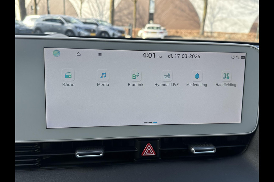 Hyundai IONIQ 5 Lounge 77kWh SOH 100%| NIEUWE AUTO 45KM!!| VAN €60.000,- NU VOOR SLECHTS €45.877,- Uw LENTEVOORDEEL €14.123,-| ELEK. STOELEN MET MEMORY| WARMTEPOMP| BOSE AUDIO| HEAD-UP DISPLAY| STOELVERWARMING+ VENTILATIE| ACHTERBANK VERWARMD| SUPER COMPLEET!|