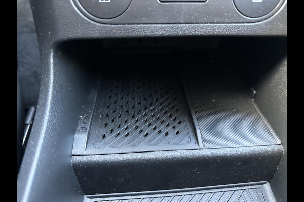 Hyundai IONIQ 5 Lounge 77kWh SOH 100%| NIEUWE AUTO 45KM!!| VAN €60.000,- NU VOOR SLECHTS €45.877,- Uw LENTEVOORDEEL €14.123,-| ELEK. STOELEN MET MEMORY| WARMTEPOMP| BOSE AUDIO| HEAD-UP DISPLAY| STOELVERWARMING+ VENTILATIE| ACHTERBANK VERWARMD| SUPER COMPLEET!|