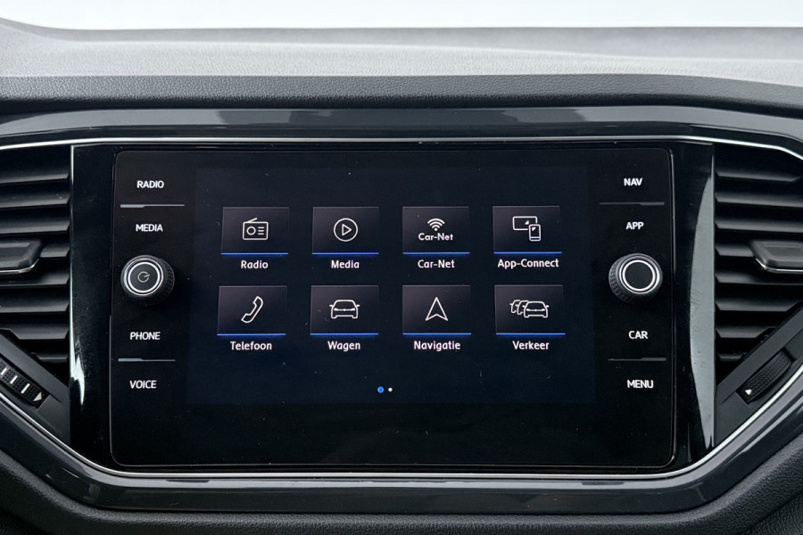 Volkswagen T-Roc 2.0 TSI 4Motion Sport (PANORAMADAK, TREKHAAK, STOELVERWARMING, CRUISE ADAPTIEF, DIGITALE COCKPIT, CARPLAY)