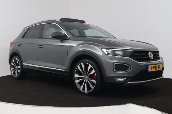 Volkswagen T-Roc 2.0 TSI 4Motion Sport (PANORAMADAK, TREKHAAK, STOELVERWARMING, CRUISE ADAPTIEF, DIGITALE COCKPIT, CARPLAY)