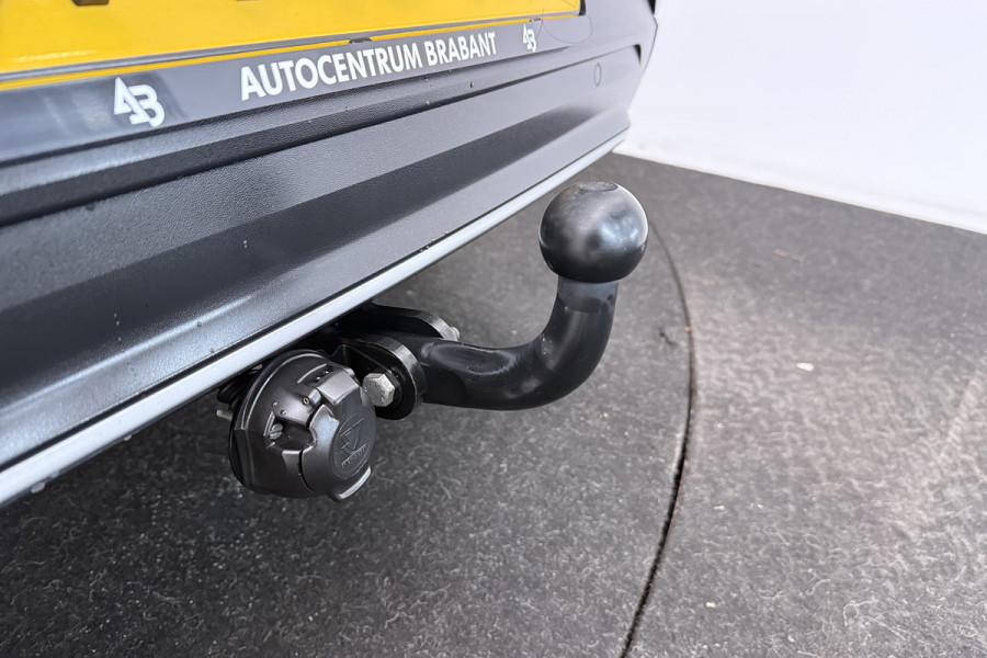 Volkswagen T-Roc 2.0 TSI 4Motion Sport (PANORAMADAK, TREKHAAK, STOELVERWARMING, CRUISE ADAPTIEF, DIGITALE COCKPIT, CARPLAY)