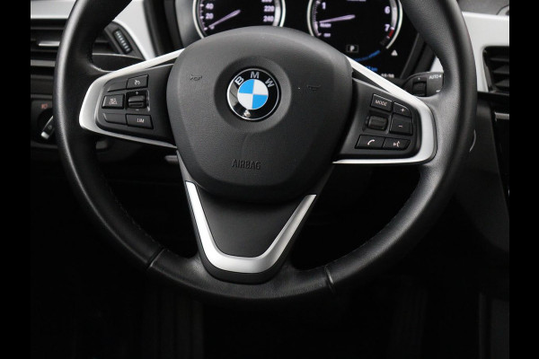 BMW X1 xDrive 25e Executive | Camera | Navigatie | Climate control | Full LED | 18'' | Cruise control | DAB | Bluetooth | PHEV | Plug In