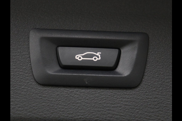 BMW X1 xDrive 25e Executive | Camera | Navigatie | Climate control | Full LED | 18'' | Cruise control | DAB | Bluetooth | PHEV | Plug In