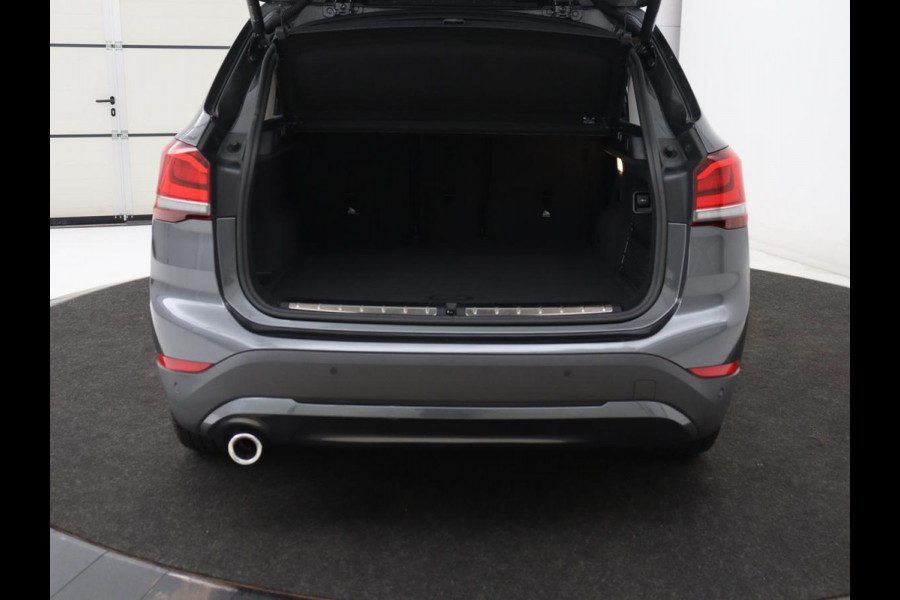 BMW X1 xDrive 25e Executive | Camera | Navigatie | Climate control | Full LED | 18'' | Cruise control | DAB | Bluetooth | PHEV | Plug In