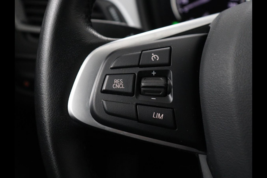 BMW X1 xDrive 25e Executive | Camera | Navigatie | Climate control | Full LED | 18'' | Cruise control | DAB | Bluetooth | PHEV | Plug In