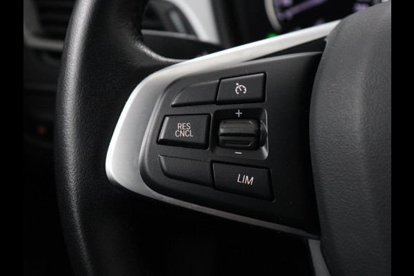 BMW X1 xDrive 25e Executive | Camera | Navigatie | Climate control | Full LED | 18'' | Cruise control | DAB | Bluetooth | PHEV | Plug In