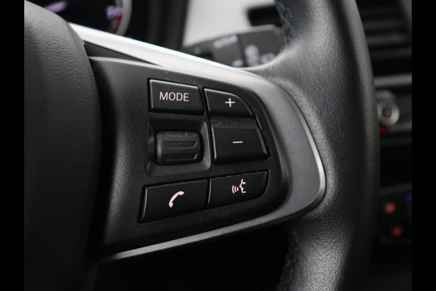 BMW X1 xDrive 25e Executive | Camera | Navigatie | Climate control | Full LED | 18'' | Cruise control | DAB | Bluetooth | PHEV | Plug In