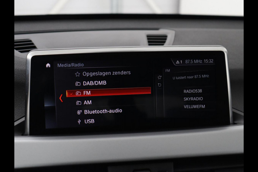 BMW X1 xDrive 25e Executive | Camera | Navigatie | Climate control | Full LED | 18'' | Cruise control | DAB | Bluetooth | PHEV | Plug In