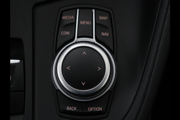 BMW X1 xDrive 25e Executive | Camera | Navigatie | Climate control | Full LED | 18'' | Cruise control | DAB | Bluetooth | PHEV | Plug In