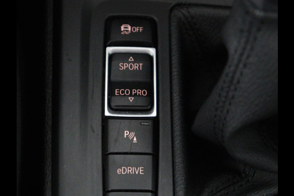 BMW X1 xDrive 25e Executive | Camera | Navigatie | Climate control | Full LED | 18'' | Cruise control | DAB | Bluetooth | PHEV | Plug In