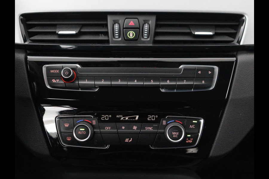 BMW X1 xDrive 25e Executive | Camera | Navigatie | Climate control | Full LED | 18'' | Cruise control | DAB | Bluetooth | PHEV | Plug In