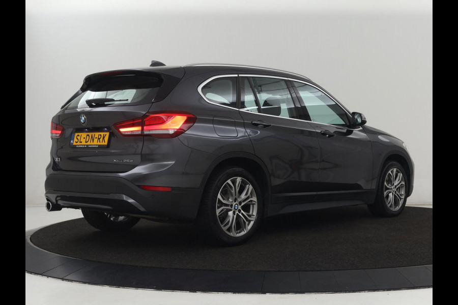 BMW X1 xDrive 25e Executive | Camera | Navigatie | Climate control | Full LED | 18'' | Cruise control | DAB | Bluetooth | PHEV | Plug In