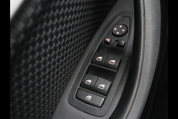 BMW X1 xDrive 25e Executive | Camera | Navigatie | Climate control | Full LED | 18'' | Cruise control | DAB | Bluetooth | PHEV | Plug In