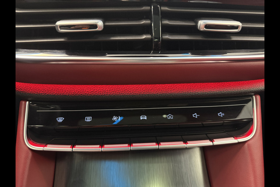 MG EHS 1.5 TGDI Luxury Panoramadak ACC PDC Carplay 360 Camera ! 2e Paasdag geopend van 12.00 tot 17:00u !