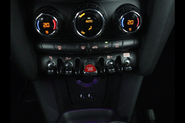MINI Cooper 1.5 John Cooper Works | Harman/Kardon | Carplay | Sportstoelen | Full LED | Navigatie | Climate control | Park Assist | Cruise control | Getint glas