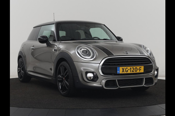 MINI Cooper 1.5 John Cooper Works | Harman/Kardon | Carplay | Sportstoelen | Full LED | Navigatie | Climate control | Park Assist | Cruise control | Getint glas
