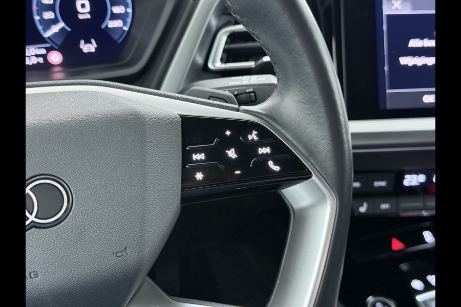 Audi Q4 e-tron 50 Quattro 300pk 82kWh BOMVOL Leer SONOS®-Hifi Navi Camera Adap.Cruise Elek.Stoelen+Memory+Verwarming Apple Carplay Android Auto SOH 95%Launch Ed. Advanced Plus DAB Matrix LED Lmv  € 76.000 nieuw 1e Eigenaar Origineel Nederlandse Auto Dealeronderhouden
