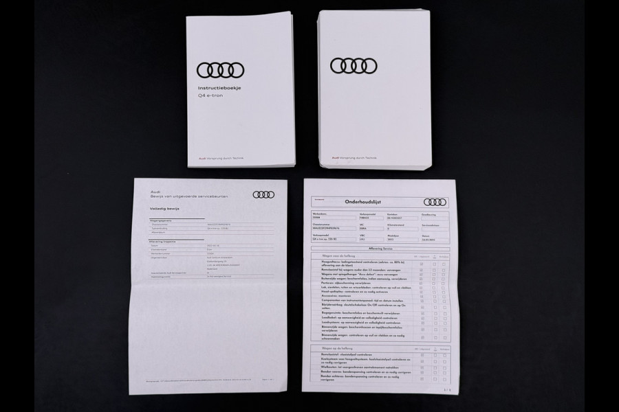 Audi Q4 e-tron 50 Quattro 300pk 82kWh BOMVOL Leer SONOS®-Hifi Navi Camera Adap.Cruise Elek.Stoelen+Memory+Verwarming Apple Carplay Android Auto SOH 95%Launch Ed. Advanced Plus DAB Matrix LED Lmv  € 76.000 nieuw 1e Eigenaar Origineel Nederlandse Auto Dealeronderhouden
