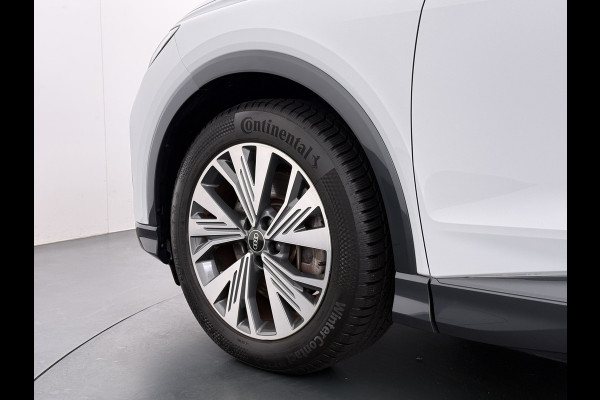 Audi Q4 e-tron 50 Quattro 300pk 82kWh BOMVOL Leer SONOS®-Hifi Navi Camera Adap.Cruise Elek.Stoelen+Memory+Verwarming Apple Carplay Android Auto SOH 95%Launch Ed. Advanced Plus DAB Matrix LED Lmv  € 76.000 nieuw 1e Eigenaar Origineel Nederlandse Auto Dealeronderhouden