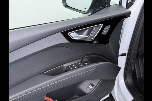 Audi Q4 e-tron 50 Quattro 300pk 82kWh BOMVOL Leer SONOS®-Hifi Navi Camera Adap.Cruise Elek.Stoelen+Memory+Verwarming Apple Carplay Android Auto SOH 95%Launch Ed. Advanced Plus DAB Matrix LED Lmv  € 76.000 nieuw 1e Eigenaar Origineel Nederlandse Auto Dealeronderhouden