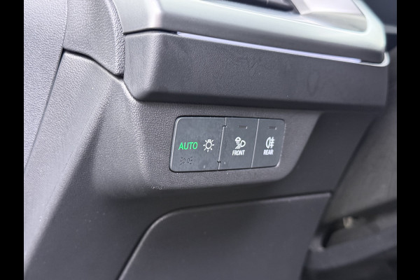 Audi Q4 e-tron 50 Quattro 300pk 82kWh BOMVOL Leer SONOS®-Hifi Navi Camera Adap.Cruise Elek.Stoelen+Memory+Verwarming Apple Carplay Android Auto SOH 95%Launch Ed. Advanced Plus DAB Matrix LED Lmv  € 76.000 nieuw 1e Eigenaar Origineel Nederlandse Auto Dealeronderhouden