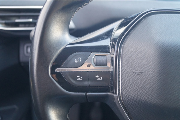 Peugeot 5008 1.2 PureTech 130pk Executive 7-persoons -NW.MOTOR-NAVI-ECC-
