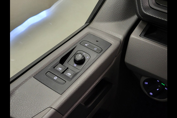 Volkswagen Transporter 2.0TDI L2/H1 Dubbele Cabine Euro 6!