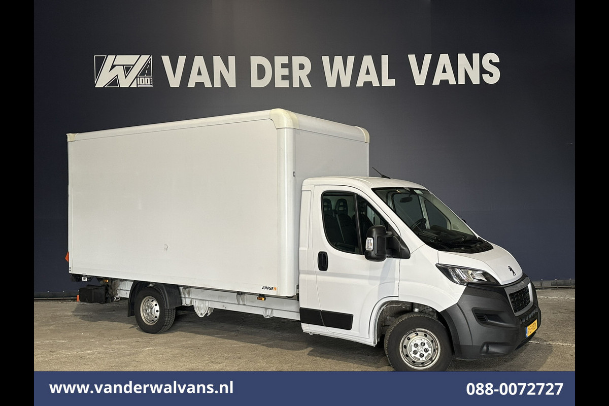 Peugeot Boxer 2.2 BlueHDi 141pk Bakwagen Laadklep Euro6 Airco | Cruisecontrol | 985kg laadvermogen Bijrijdersbank