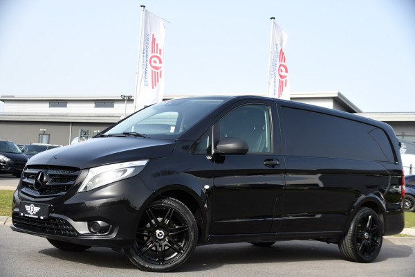 Mercedes-Benz Vito 116 CDI L2 Black Edition Camera, Cruise, LED, 164pk, Trekhaak, Leder, Multimedia, Automaat, Sensoren, Uniek!