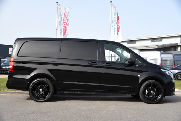 Mercedes-Benz Vito 116 CDI L2 Black Edition Camera, Cruise, LED, 164pk, Trekhaak, Leder, Multimedia, Automaat, Sensoren, Uniek!