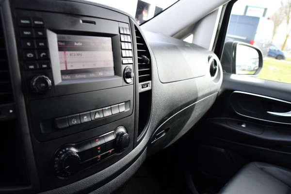 Mercedes-Benz Vito 116 CDI L2 Black Edition Camera, Cruise, LED, 164pk, Trekhaak, Leder, Multimedia, Automaat, Sensoren, Uniek!