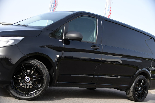 Mercedes-Benz Vito 116 CDI L2 Black Edition Camera, Cruise, LED, 164pk, Trekhaak, Leder, Multimedia, Automaat, Sensoren, Uniek!