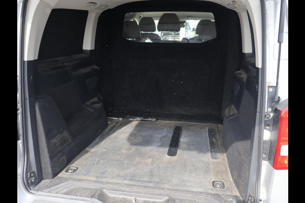 Mercedes-Benz Vito 114 CDI 136 PK AUT. LANG DUBBEL CABINE + LEDER | 19 INCH LMV | TREKHAAK | NAVIGATIE