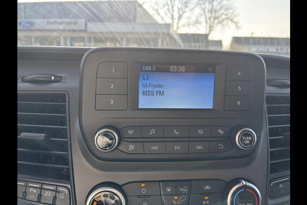Ford Transit 350 2.0 TDCI L2H2 Trend | SCI | 130pk | Trekhaak | Achteruitrijcamera | Cruise control | Airco | Bluetooth | Voorruitverwarming | 3 zitplaatsen
