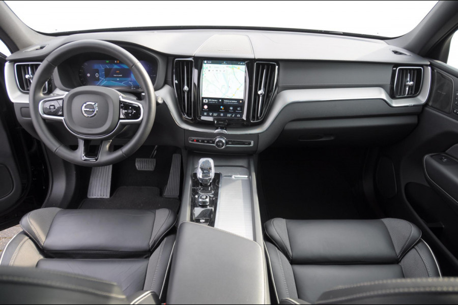 Volvo XC60 T6 350PK Plug-in hybrid AWD Ultra Black Edition / Navigatie / Adaptieve Cruise control / Head Up-Display / Panorama dak / Elektrische stoelen met geheugen / Stuurverwarming / Stoelverwarming v+a / 360 Camera /